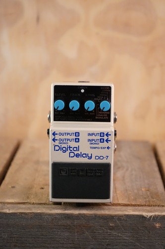 Boss digital delay pedale - dd-7,