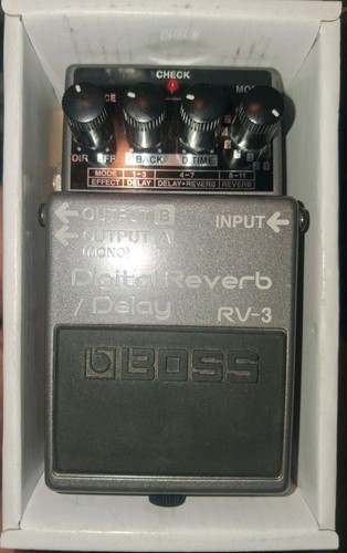 Boss digital reverb delay - rv-3,
